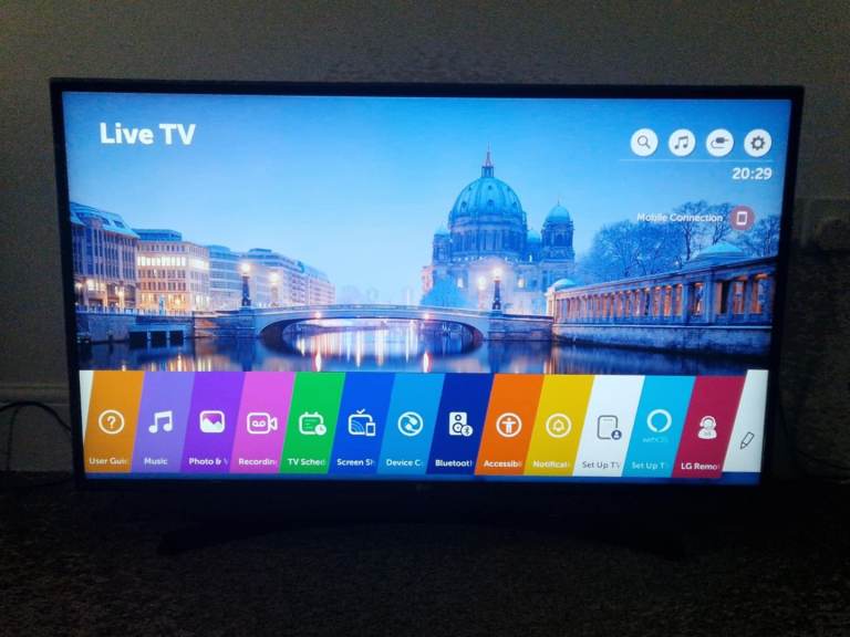 LG Smart TV HDR 4K Ultra HD Led 43 inches for sale 