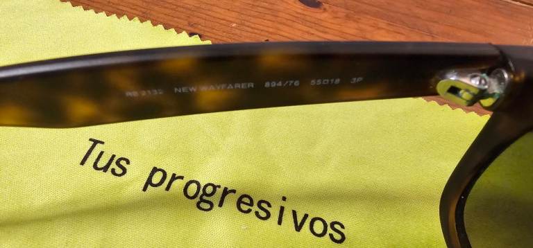 Original Ray-Ban New Wayfarer Polarized – Model RB2132