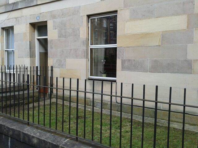 Double room in the Meadows - close to Edinburgh Uni