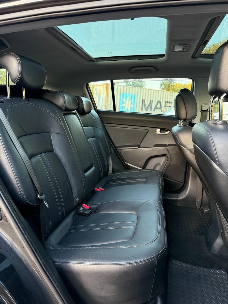 2013 Kia Sportage 1.7 CRDi ISG 3 5dr [Sat Nav] , No VAT ESTATE Diesel Manual