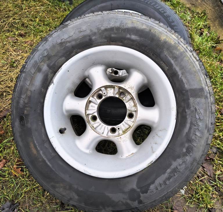 Suzuki Vitara alloys wheels 