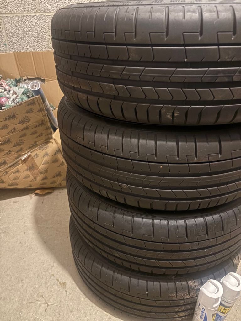 Pirelli P Zero run flat tyres x4