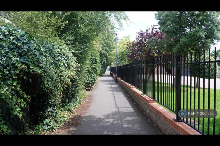 1 bedroom in Argyle Road, Hounslow, TW3 (#2961762)