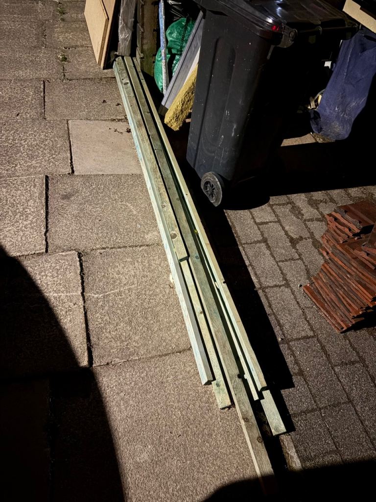 Roofing lat