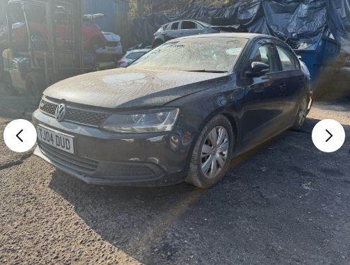 Vw Jetta 2014 1.6 tdi BLACK **BREAKING SPARES** WIPER ARM