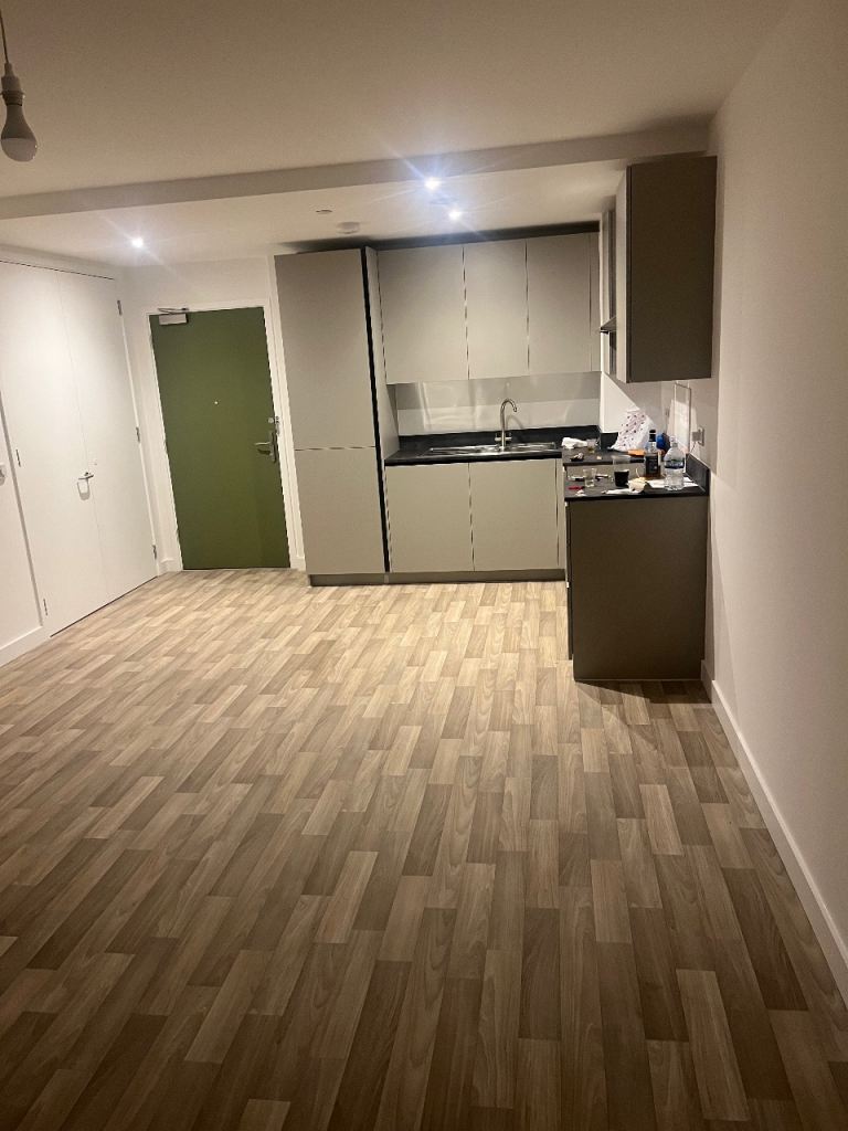 Stunning 1 Bedroom Flat | Modern Interior | Available Immediately | £1800 PCM