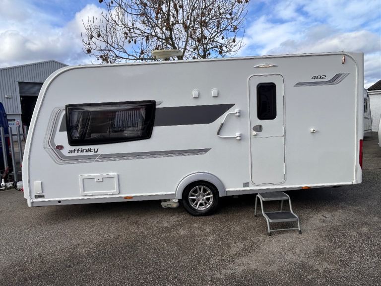 2017 ELDDIS AFFINITY 482 , 1 OWNER , MOTOR MOVER ! Immaculate! 