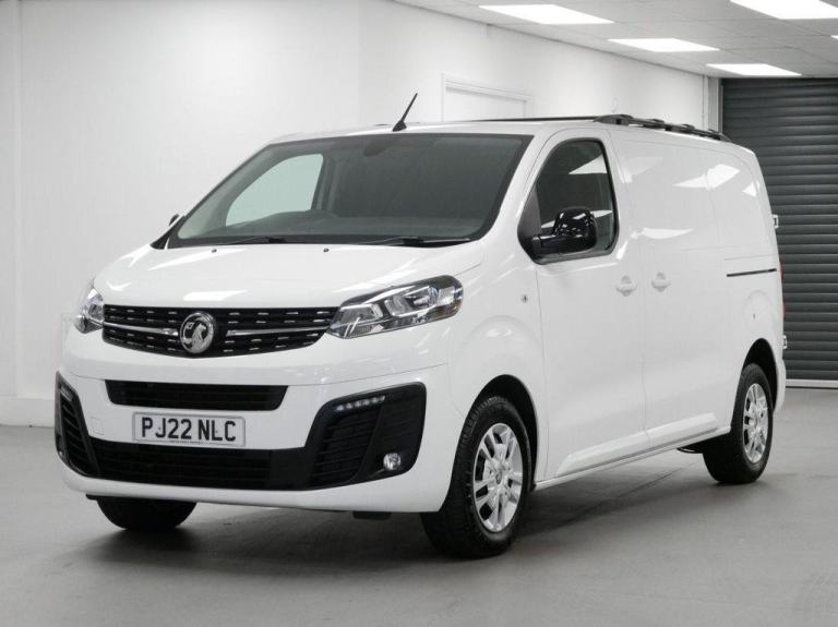 2022 VAUXHALL VIVARO 3100 2.0 TURBO D 145 BHP L1 SPORTIVE EDITION 6DR ( NO VAT )