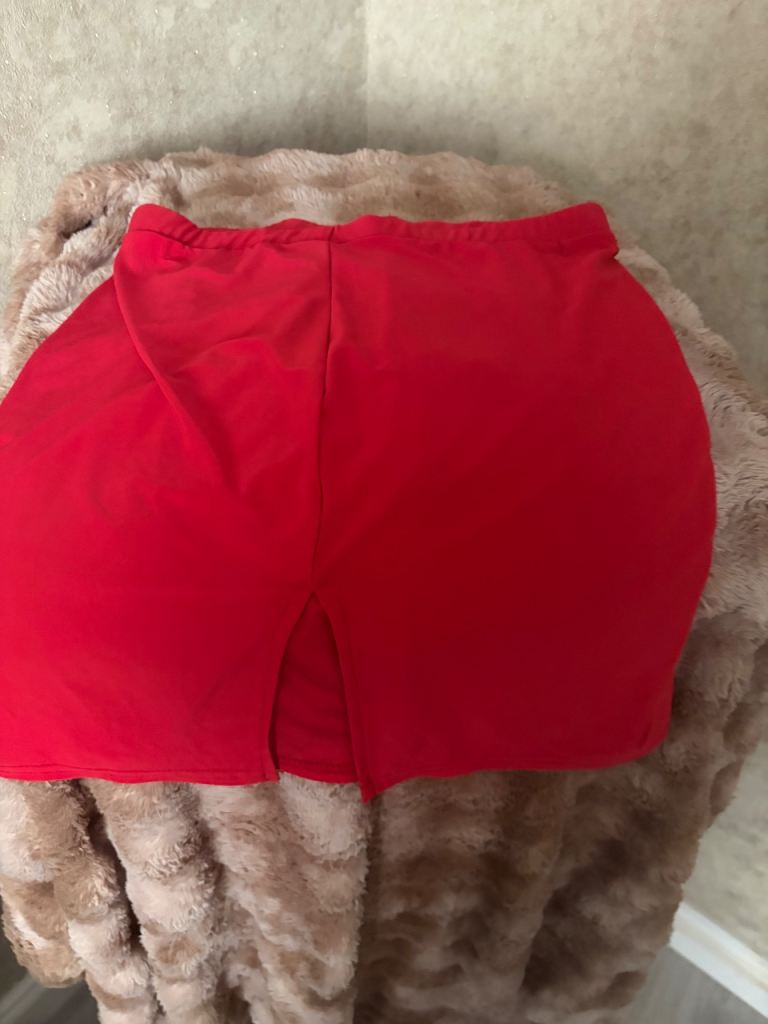 Red Mini Skirt with Slit – As Good As New