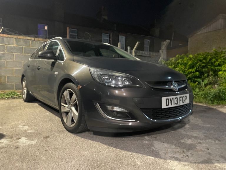 Vauxhall, ASTRA, Estate, 2013, Manual, 1598 (cc), 5 doors