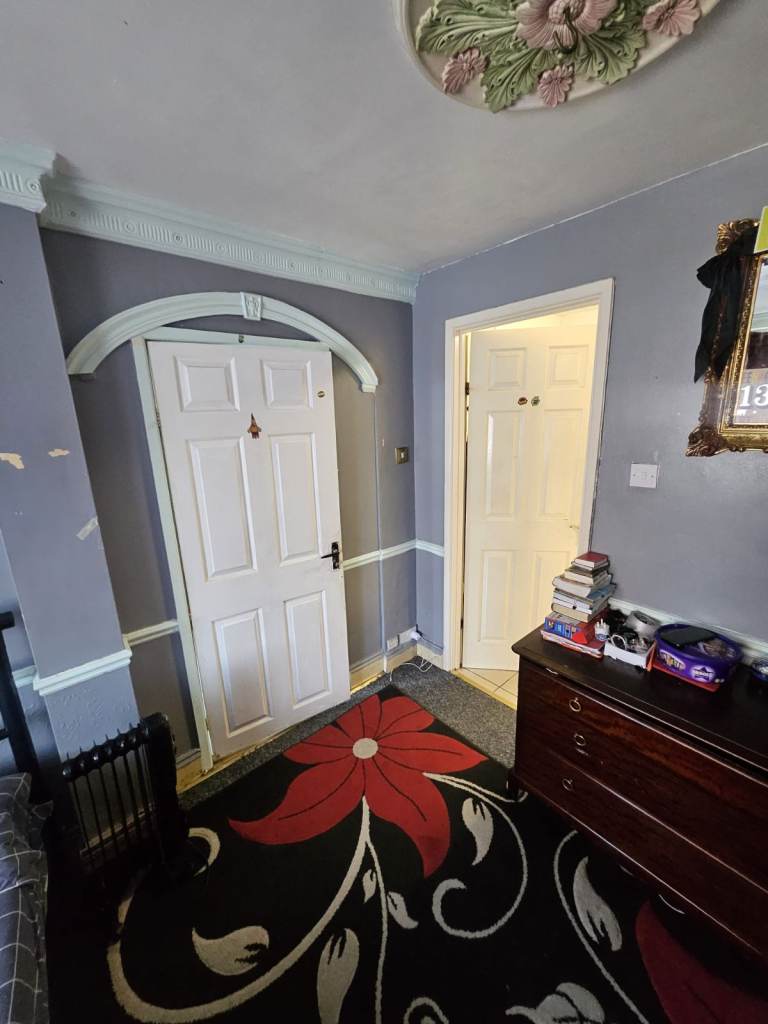 2 Rooms Available – En-Suite & Single Room – Bills Included – Romford / Gidea Park