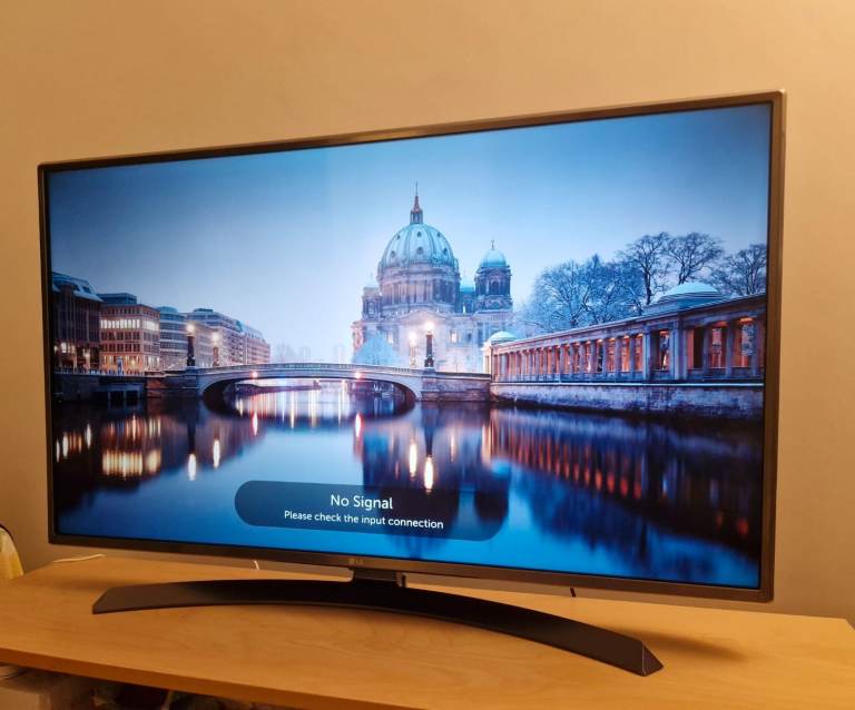 LG 4K Ultra HD HDR Smart TV