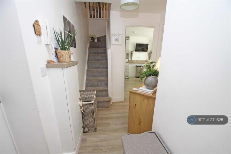2 bedroom flat in Marie Court, Bournemouth, BH9 (2 bed) (#2711526)