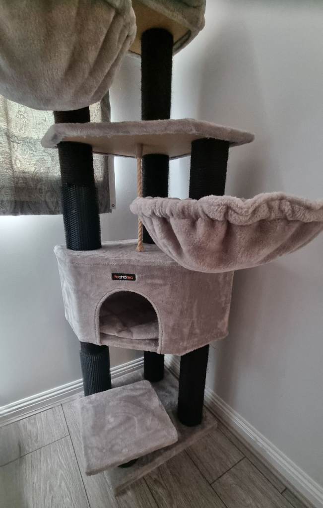 Feandrea Cat Tree for Large Cats