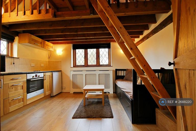 Studio flat in The Annexe, Wokingham, RG40 (#2688220)