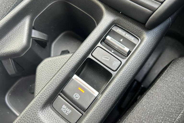  Honda Hr V 1.5 H I Mmd Elegance Suv 5dr Petrol Hybrid CVT Euro 6 s/s 131 Ps