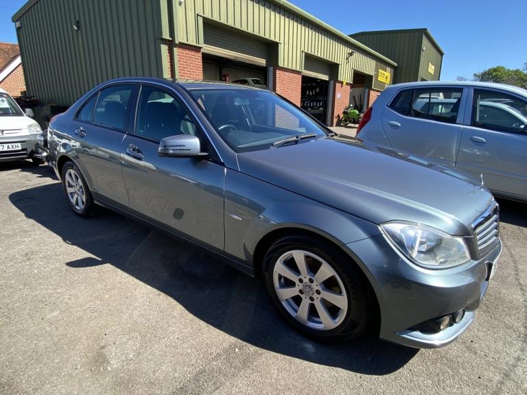 MERCEDES-BENZ C CLASS 1.8 C180 BlueEfficiency SE 2011
