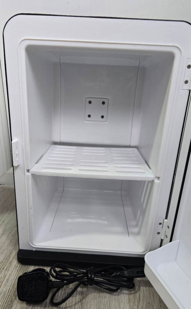 Cumeod 14L Mini Fridge, £40.00 for Sale in Thornton, West Yorkshire ...