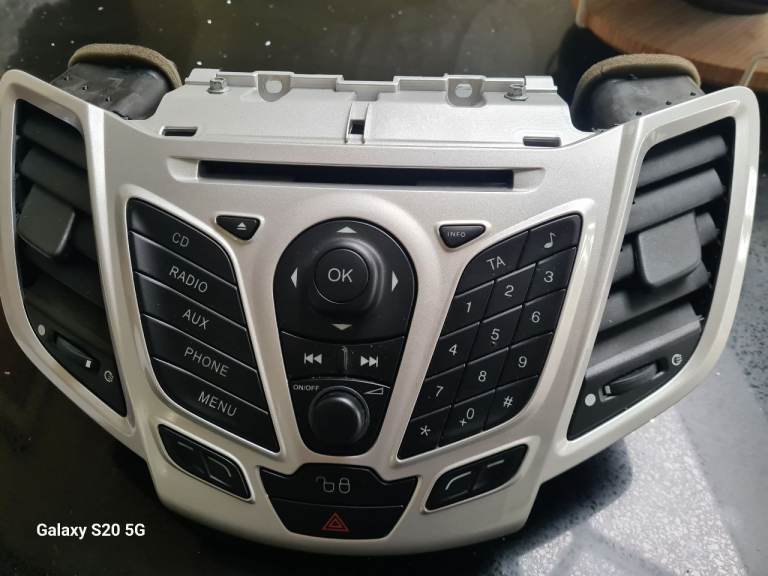 Free - Ford Fiesta Mk7 Radio/CD/Stereo 