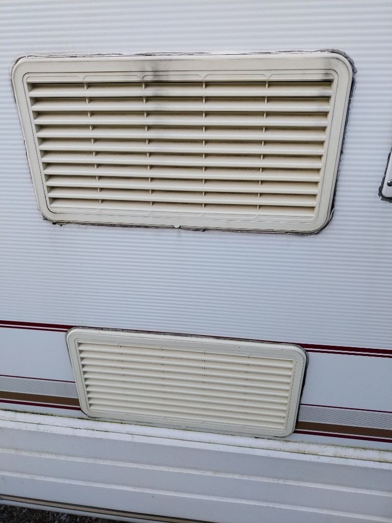 Pair caravan fridge vents 