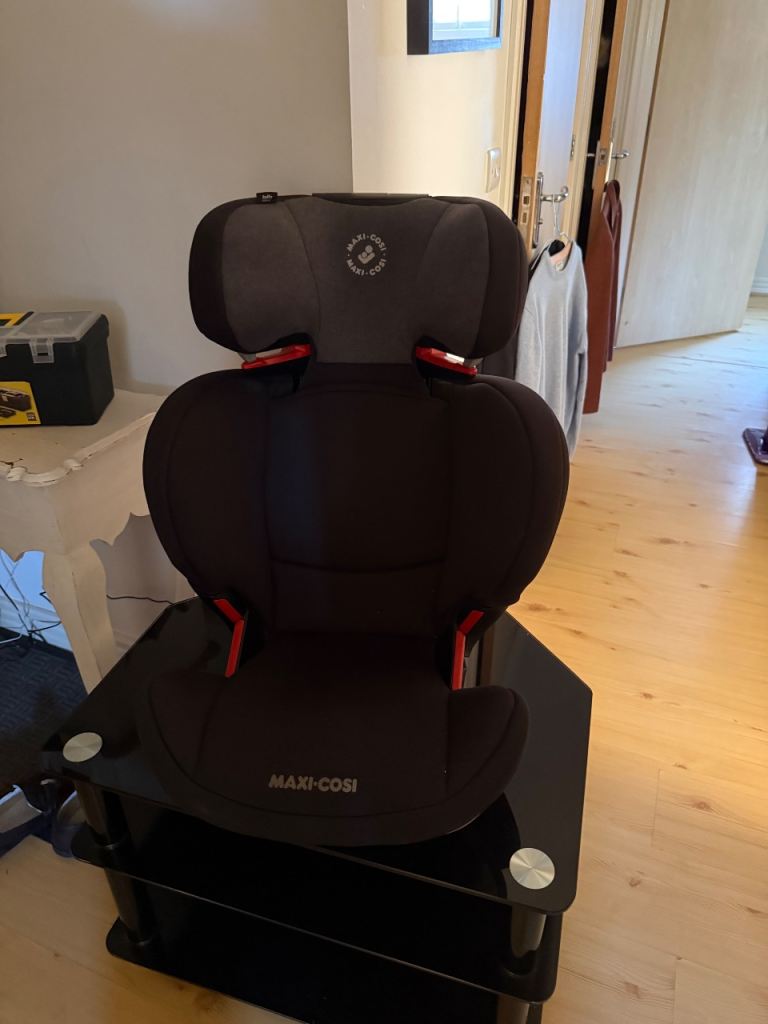 Maxi Cosi Rodifix child car seat 