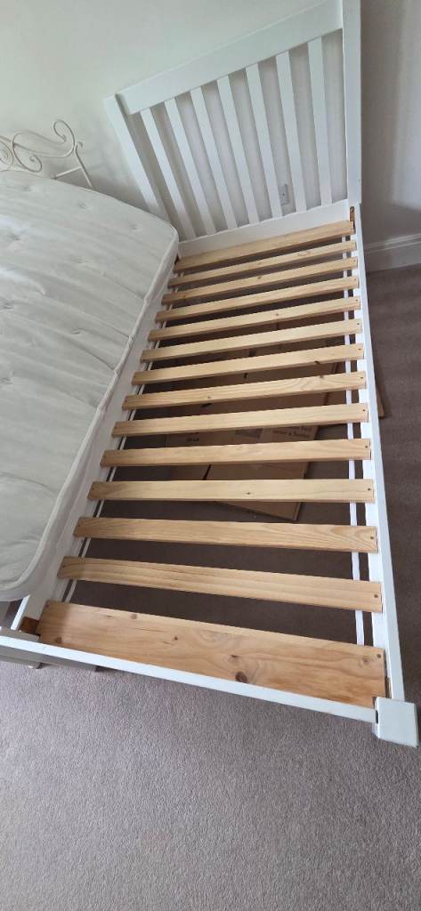 John Lewis Wilton Wooden Single Bed Frame – Good Condition
