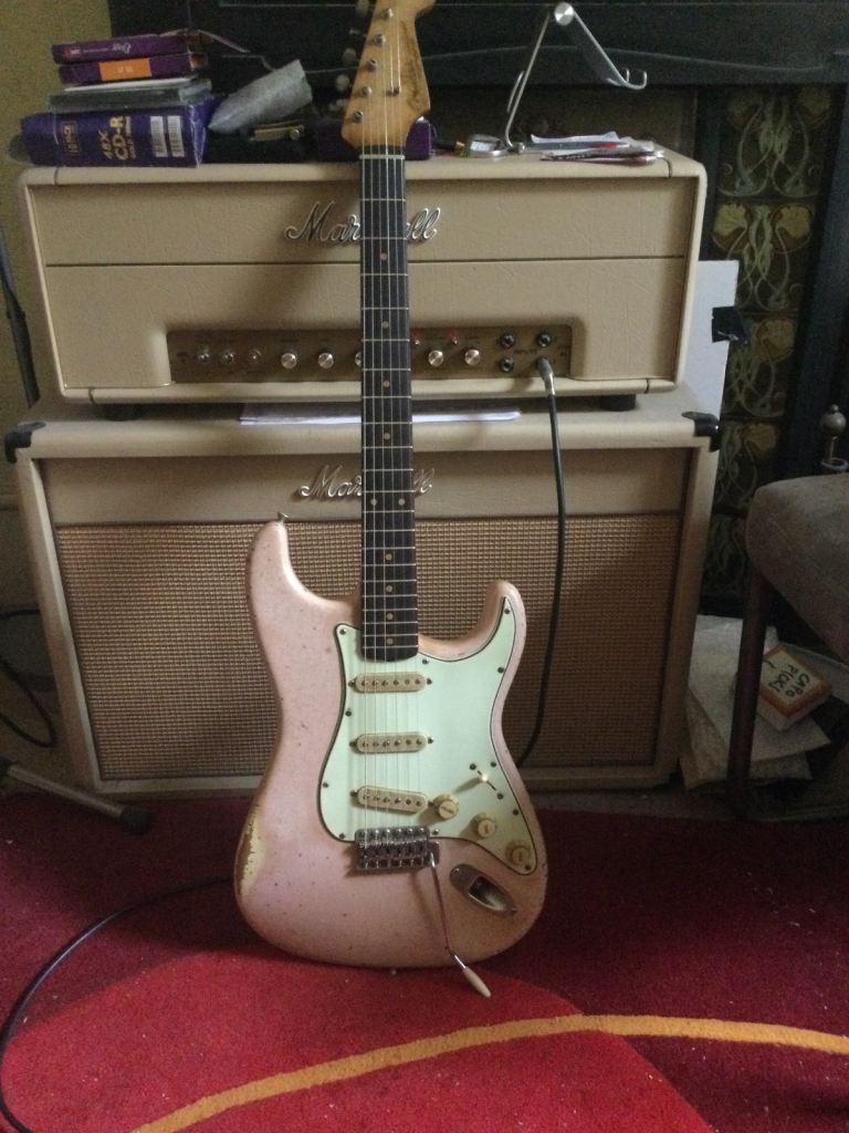 Bravewood Strat