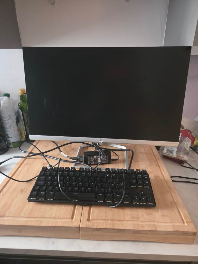 Used monitor and free mechanical keyboard