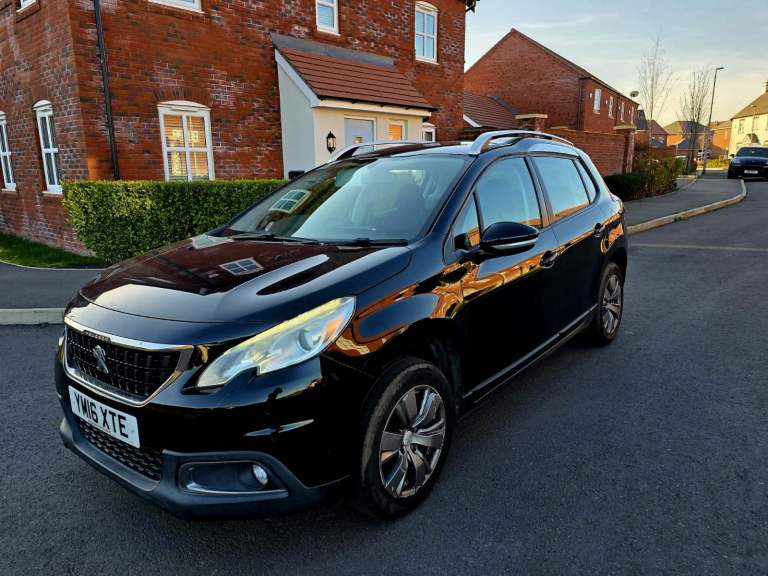 Peugeot 2008, 2016, 1.2 petrol, manual