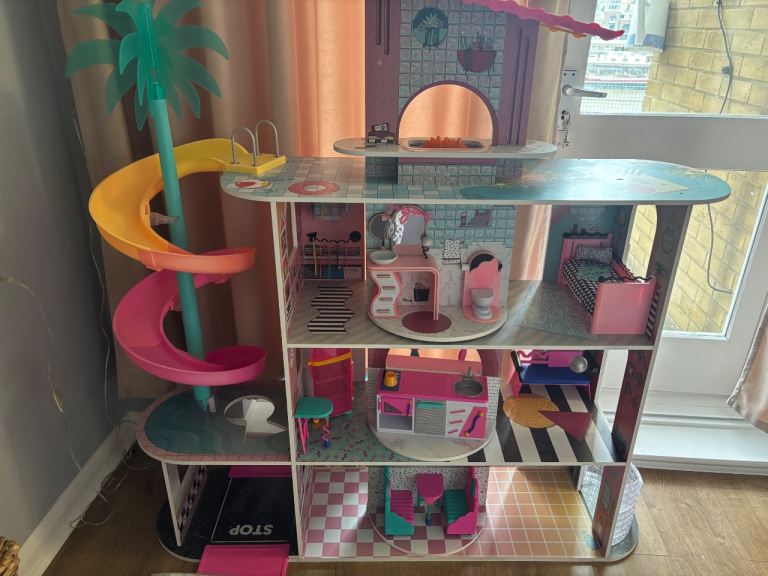  LOL Doll house 