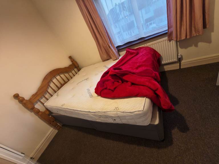 House clearance: beds, mattresses, sofas, chairs, wardrobes, drying machine, etc