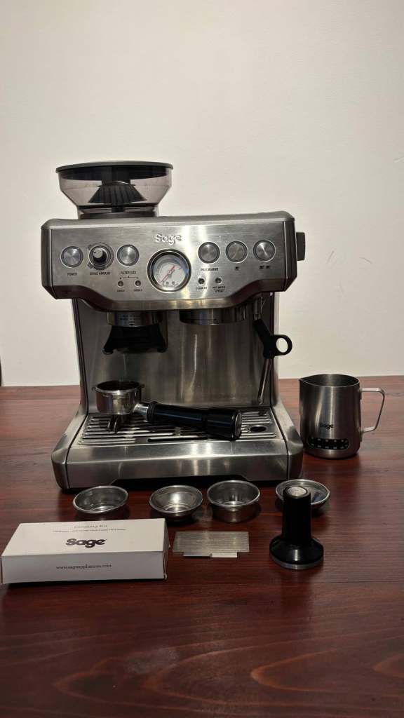 Sage Barista Express BES875UK Coffee Machine