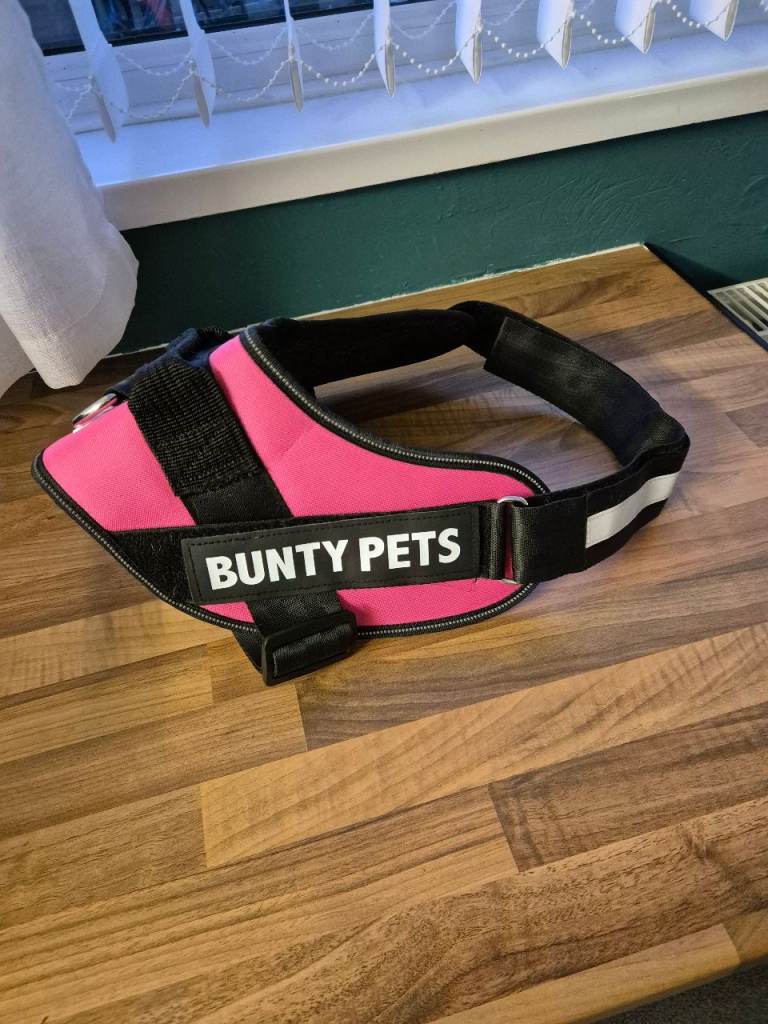 Pink dog harness 