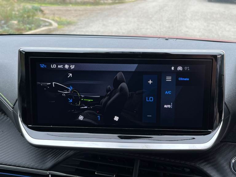  Peugeot 208 1.2 Puretech Mhev Gt Hatchback 5dr Petrol Hybrid E Dsc Euro 6 s/s