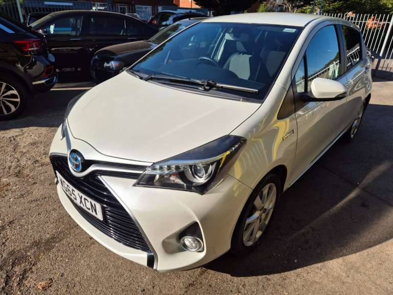 Toyota Yaris 1.5 Hybrid Sport 5dr CVT Petrol/Electric Hybrid