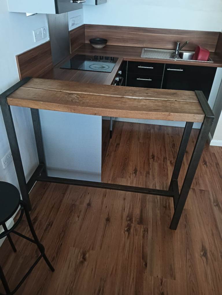 Rustic style breakfast bar solid oak 