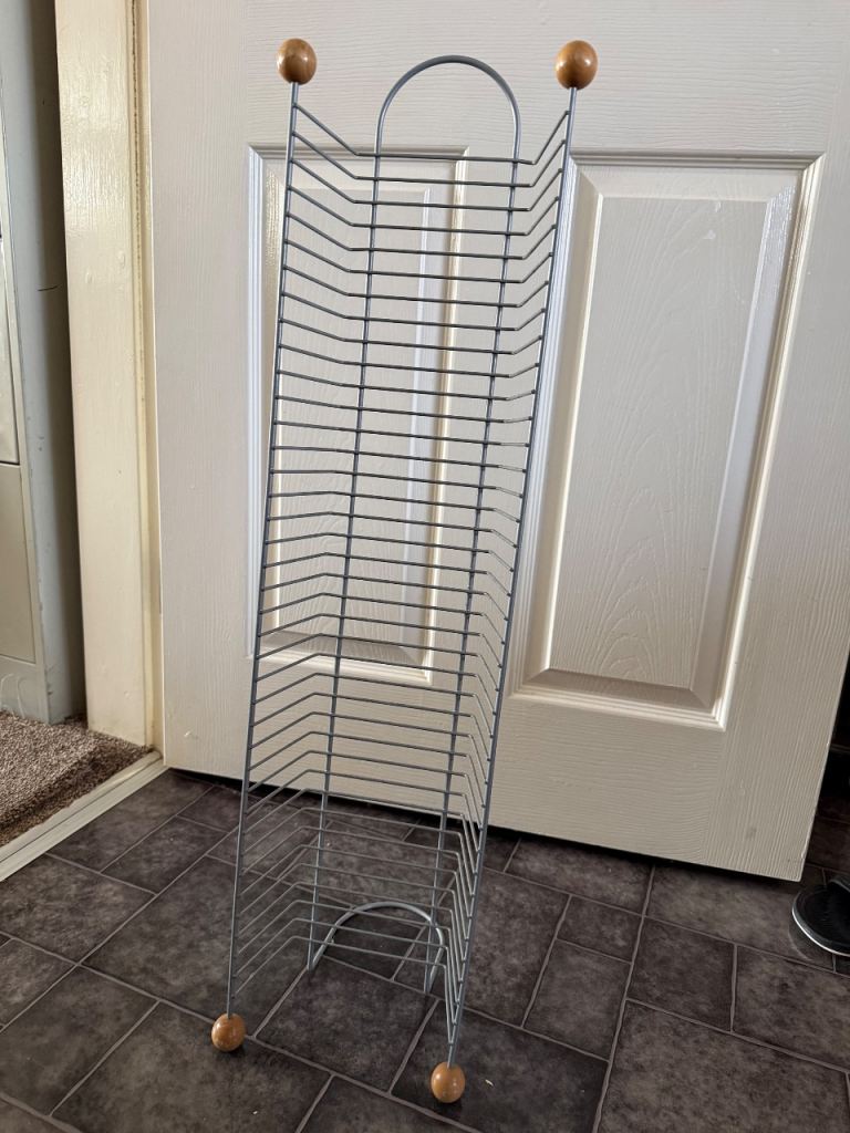 CD / DVD Stand