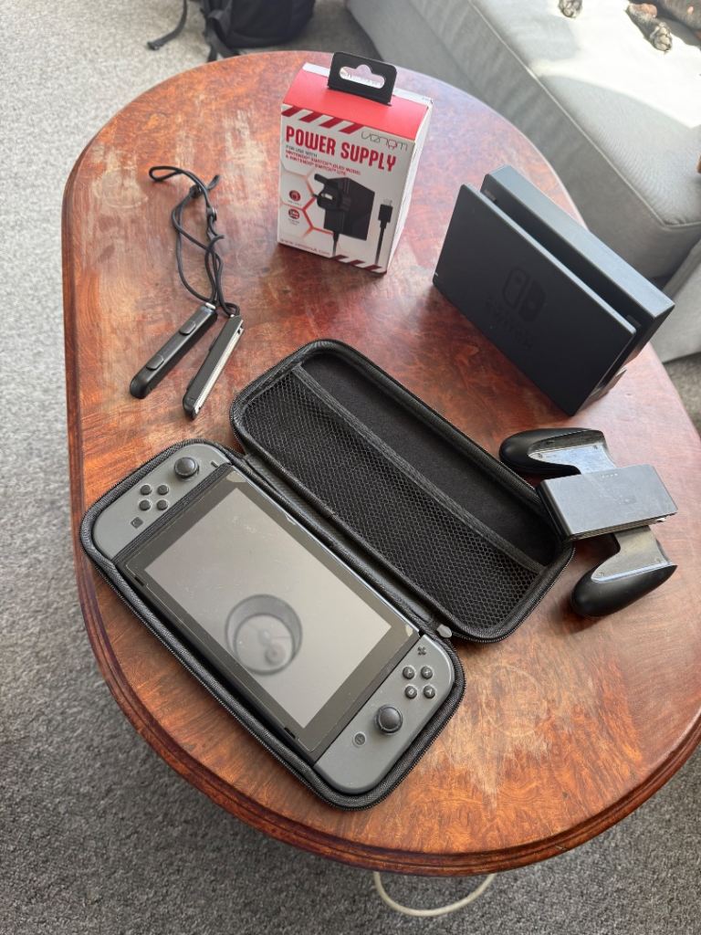 Nintendo Switch - Dark Grey Joycons