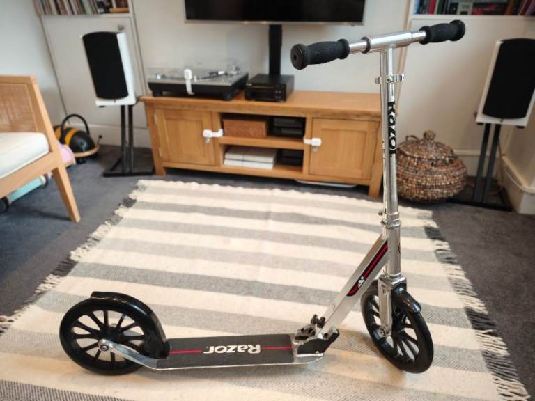 Razor A6 Scooter • Aluminium Big Wheel Kick Scooter • Adults & Teens • ✨ Mint ✨ 