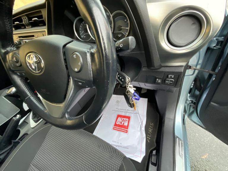 2013 Toyota Auris 1.6 V-Matic Icon 5dr HATCHBACK Petrol Manual