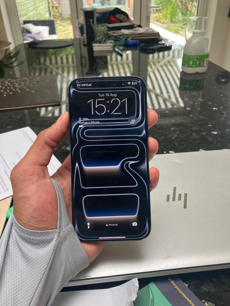 iPhone 17 pro max - Deep Blue