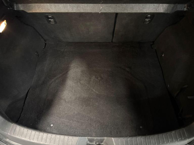 2014 Mazda Mazda3 2.0 SKYACTIV-G SE-L Nav Euro 5 (s/s) 5dr HATCHBACK Petrol Manual