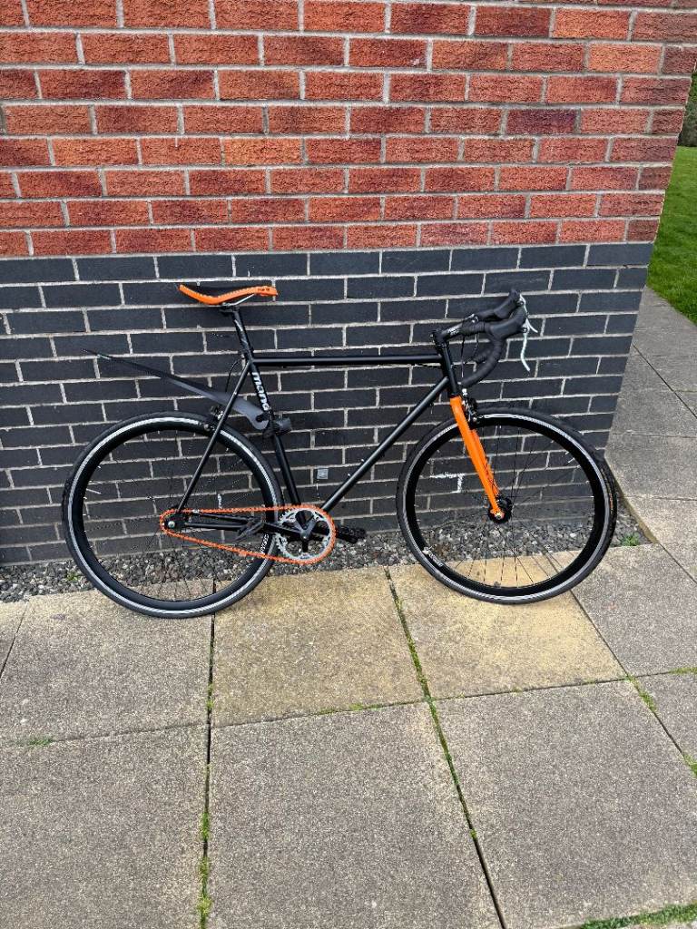 Single Speed / Fixed Gear Road Bike - Mango - Matte Black & Orange