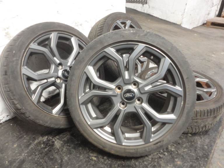 FORD FIESTA ST LINE 17 INCH ALLOY WHEELS