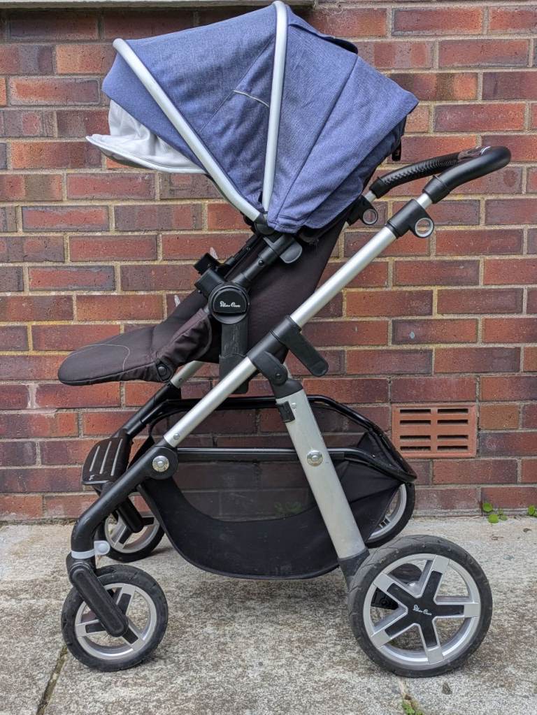 Silver Cross Pinoneer Travel System - carry cot, pushchair pram
