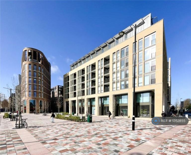 1 bedroom flat in Station Square, Cambridge, CB1 (1 bed) (#1352855)