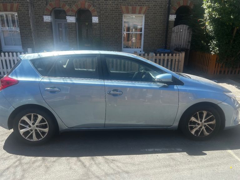 Toyota, AURIS, Hatchback, 2013, Semi-Auto, 1598 (cc), 5 doors