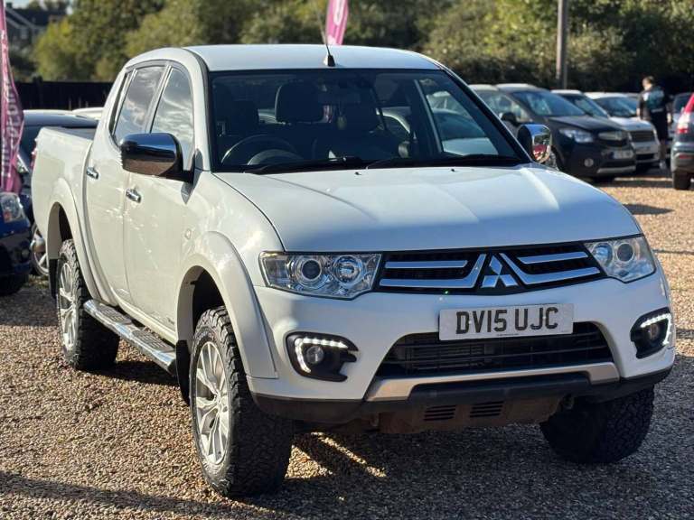 2015 Mitsubishi L200 2.5 L200 Barbarian LWB Double Cab DI-D 4x4 4WD 5dr Pickup Diesel Manual