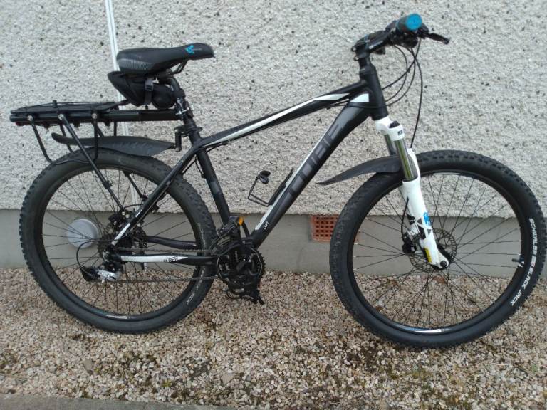 CUBE HARDTAIL MOUNTAIN BIKE