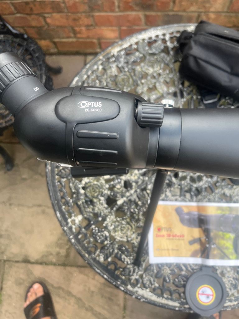 Optus Spotting Scope with Tripod – Black, Good Condition